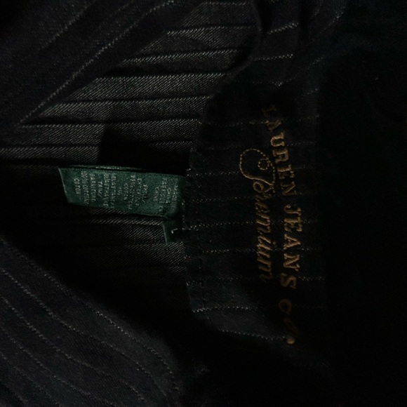 Vintage Lauren Jeans Co. Premium
Size Large Crop Jean jacket Double breasted - Picture 9 of 10